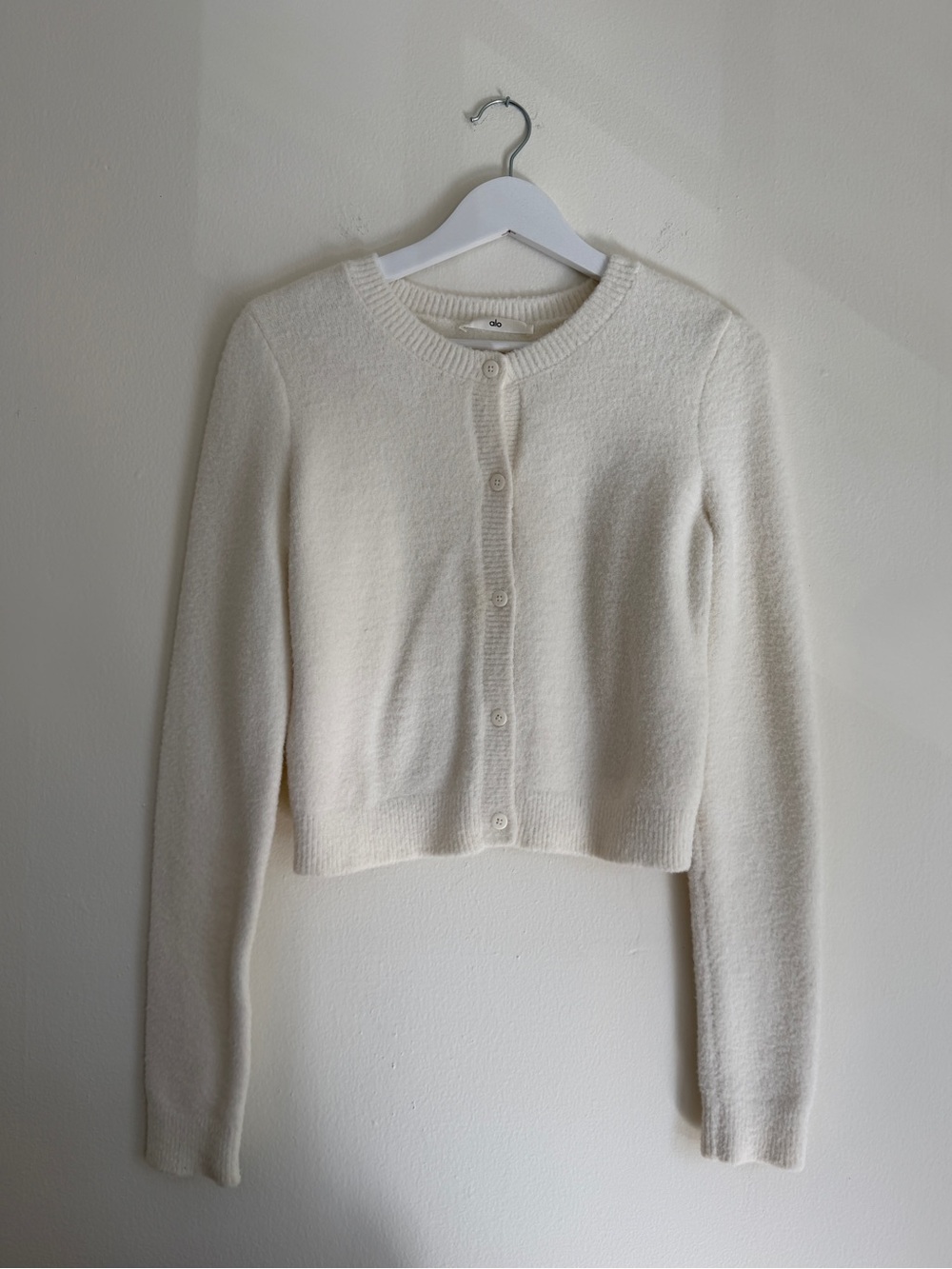 ALO Snuggle Up Sweater Cropped Cardigan in Ivory - XXS - Picture 2 of 9